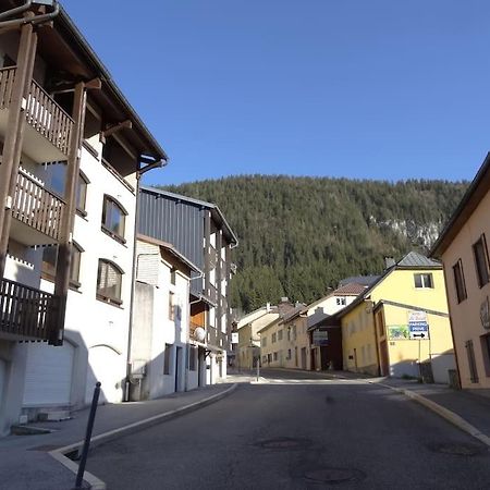 Appartement Au Coeur Du Village Avec Parking Prive Mijoux Eksteriør bilde