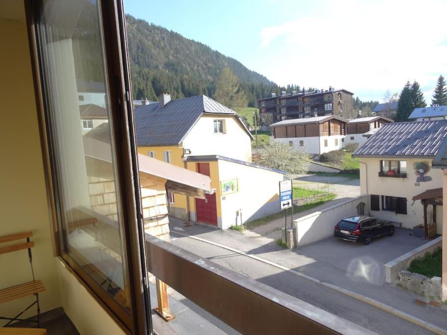 Appartement Au Coeur Du Village Avec Parking Prive Mijoux Eksteriør bilde
