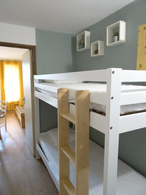 Appartement Au Coeur Du Village Avec Parking Prive Mijoux Eksteriør bilde