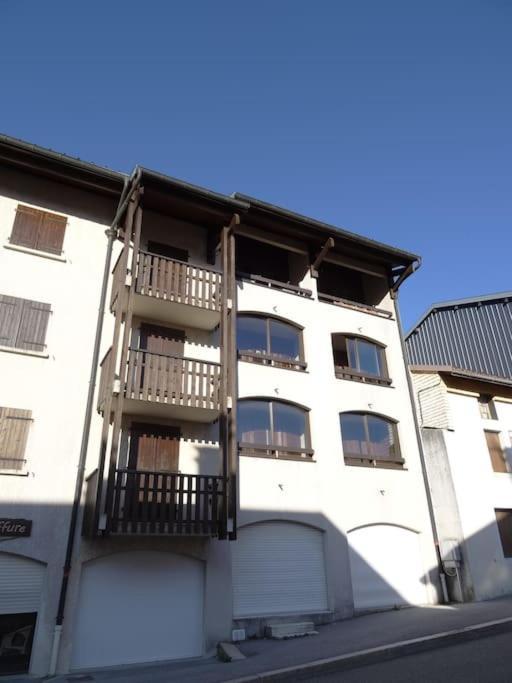 Appartement Au Coeur Du Village Avec Parking Prive Mijoux Eksteriør bilde